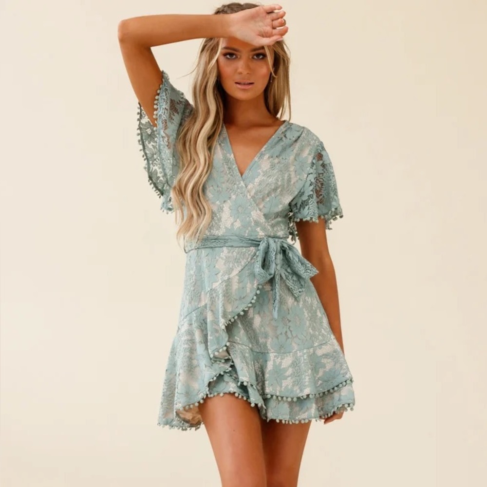 Selfie Leslie CAMI ANGEL SLEEVE FAUX WRAP DRESS SAGE WITH BEIGE LINING